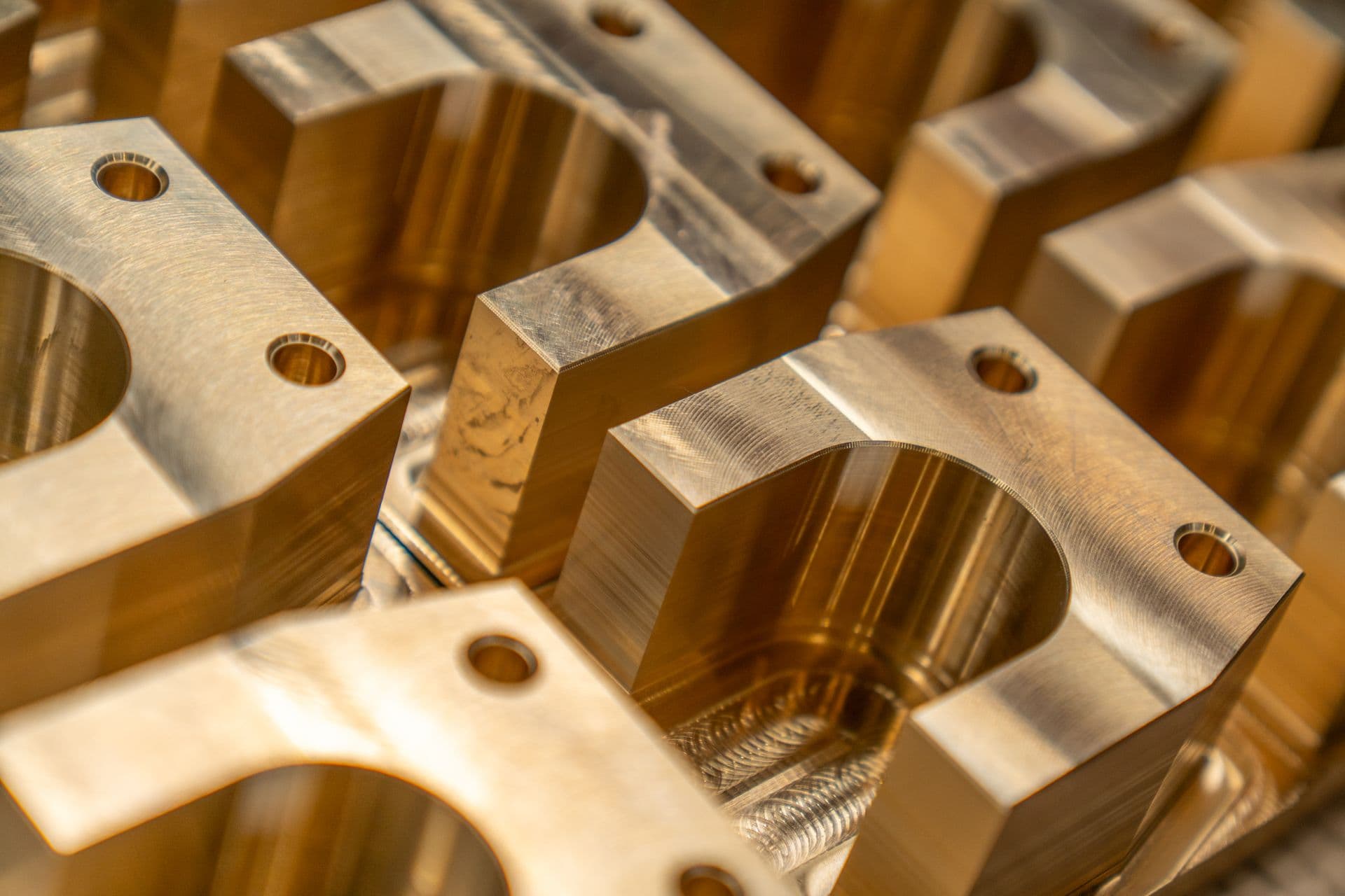 Machined aluminium components
